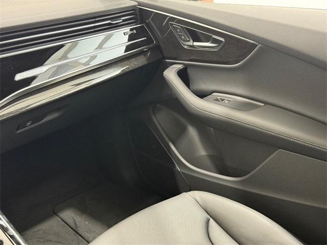 new 2025 Audi Q7 car, priced at $77,450
