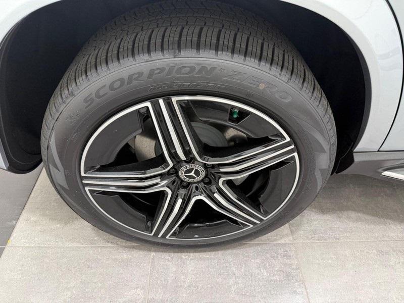 new 2025 Mercedes-Benz GLE 450e car, priced at $82,865