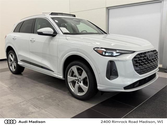 new 2025 Audi Q5 car, priced at $61,445