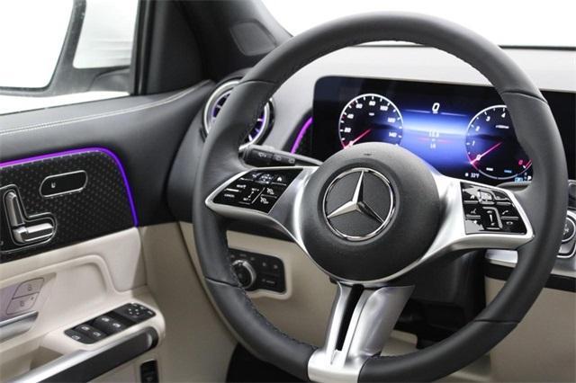 new 2024 Mercedes-Benz GLB 250 car, priced at $47,800