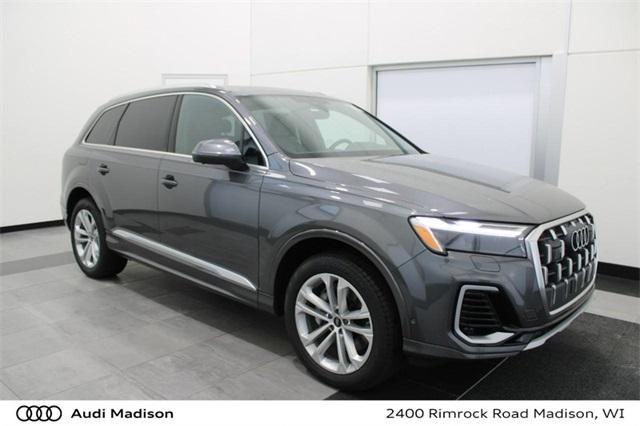 new 2025 Audi Q7 car, priced at $75,800