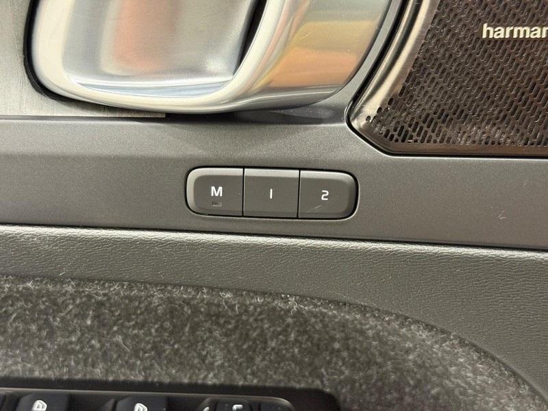 used 2021 Volvo XC40 car, priced at $26,990