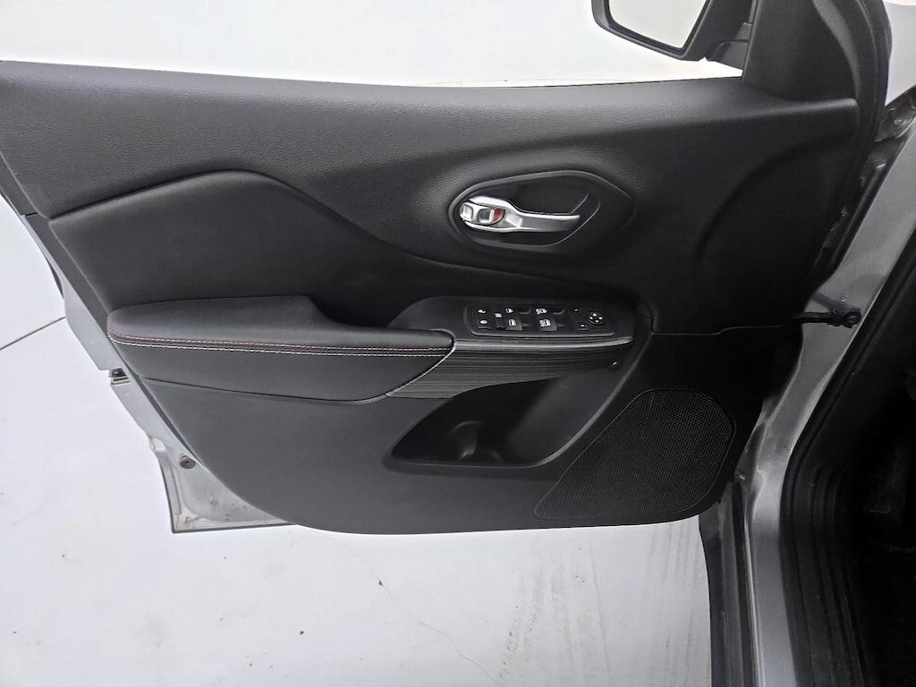 used 2016 Jeep Cherokee car, priced at $13,599