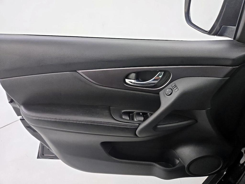 used 2016 Nissan Rogue car, priced at $12,998
