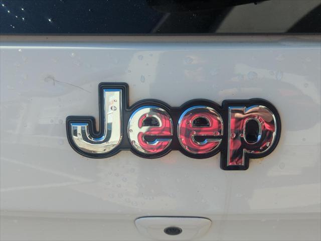 used 2016 Jeep Cherokee car, priced at $14,400