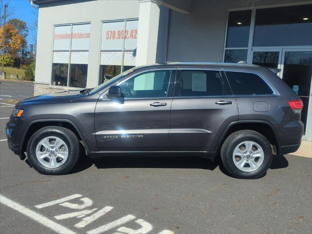 used 2017 Jeep Grand Cherokee car, priced at $15,500