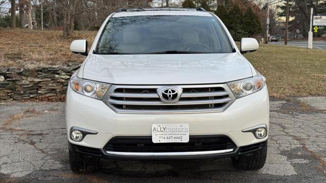 used 2011 Toyota Highlander car, priced at $13,999