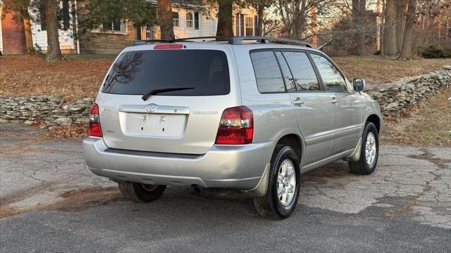 used 2006 Toyota Highlander car, priced at $9,998