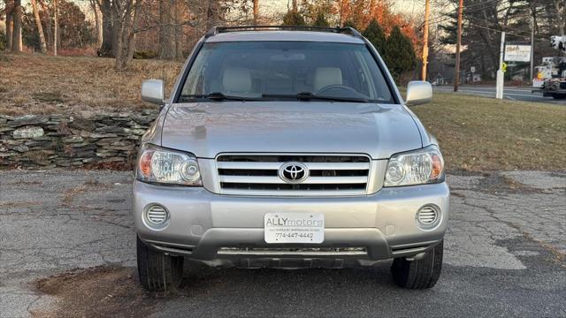 used 2006 Toyota Highlander car, priced at $9,998