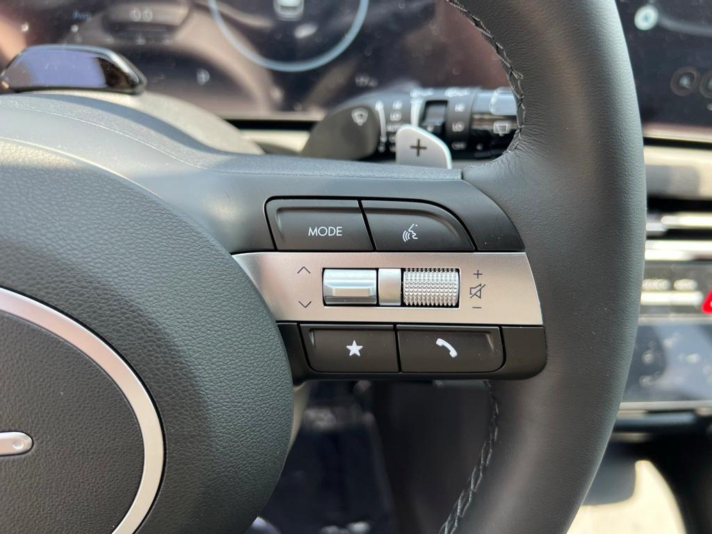 new 2025 Hyundai Tucson car, priced at $39,175