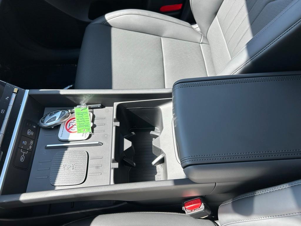 new 2025 Hyundai SANTA FE HEV car, priced at $39,830