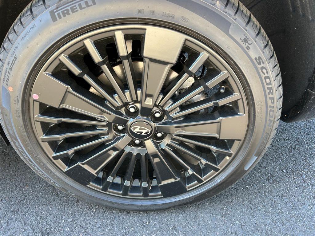 new 2025 Hyundai SANTA FE HEV car, priced at $49,315