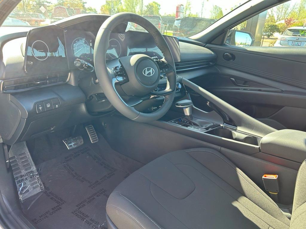new 2025 Hyundai ELANTRA HEV car, priced at $27,620