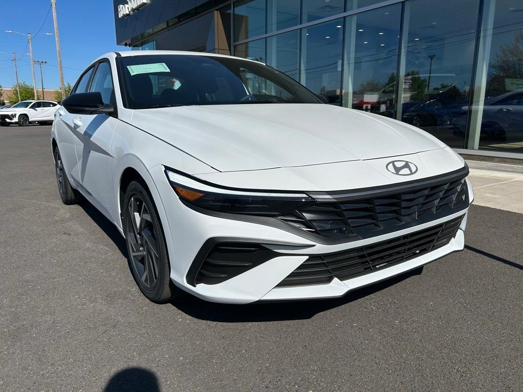 new 2025 Hyundai ELANTRA HEV car, priced at $27,620