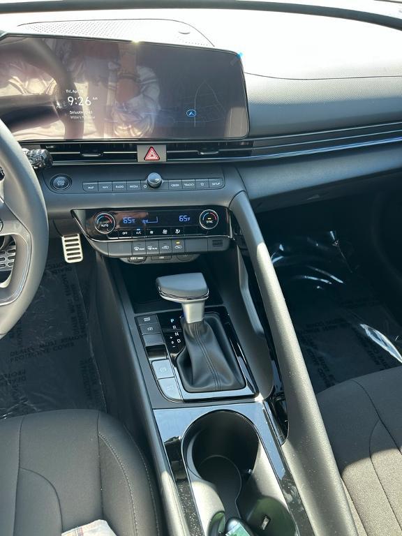 new 2025 Hyundai ELANTRA HEV car, priced at $27,620