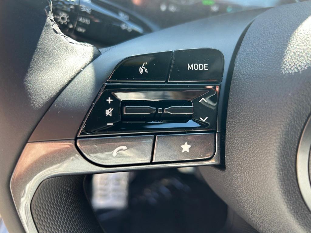 new 2025 Hyundai ELANTRA HEV car, priced at $27,620