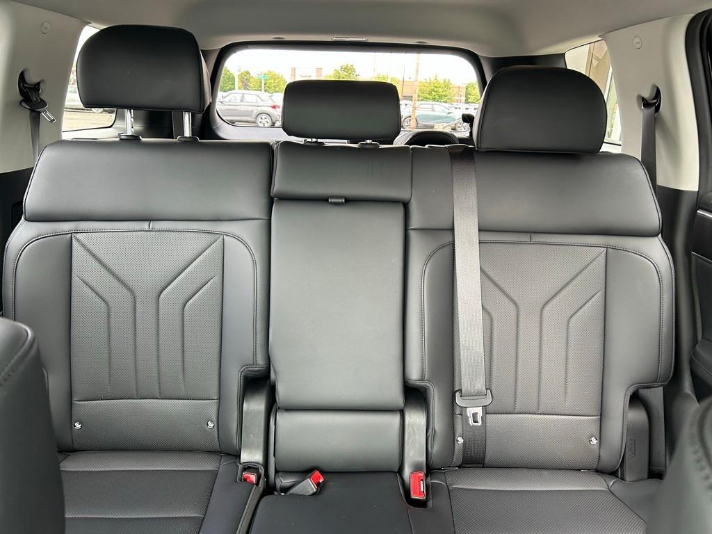 used 2025 Hyundai Santa Fe car, priced at $34,788