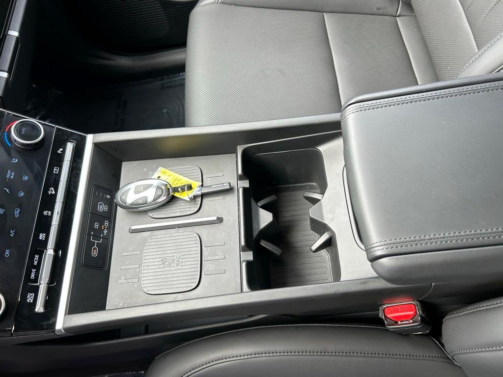 used 2025 Hyundai Santa Fe car, priced at $34,788