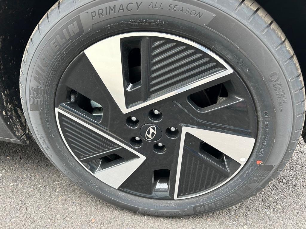 new 2025 Hyundai IONIQ 5 car, priced at $47,470