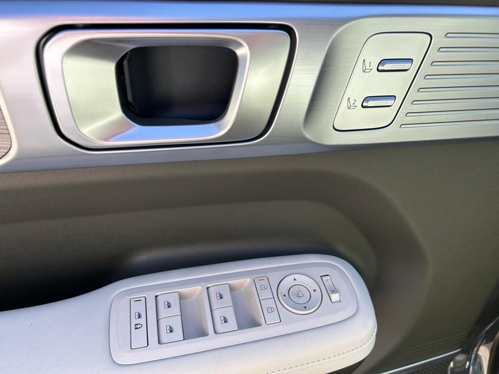 new 2025 Hyundai SANTA FE HEV car, priced at $49,895