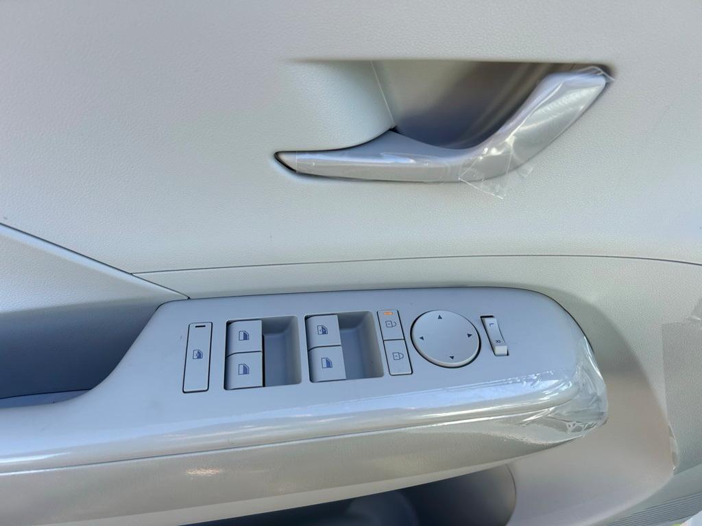 new 2025 Hyundai Kona car, priced at $28,085