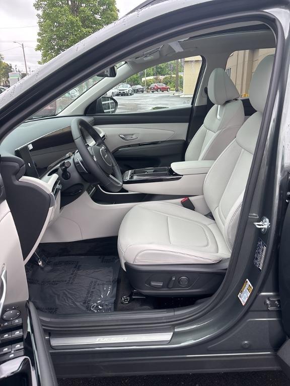 new 2025 Hyundai TUCSON Hybrid car, priced at $41,495