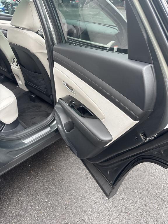 new 2025 Hyundai TUCSON Hybrid car, priced at $41,495