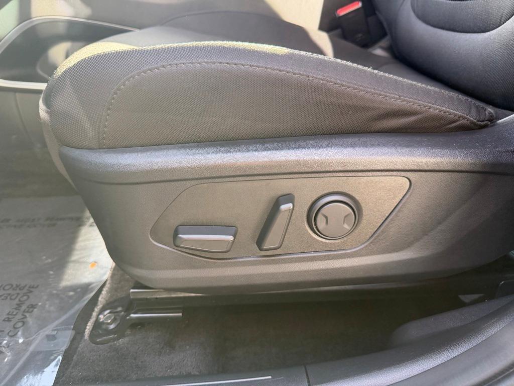 used 2024 Hyundai TUCSON Hybrid car, priced at $26,999