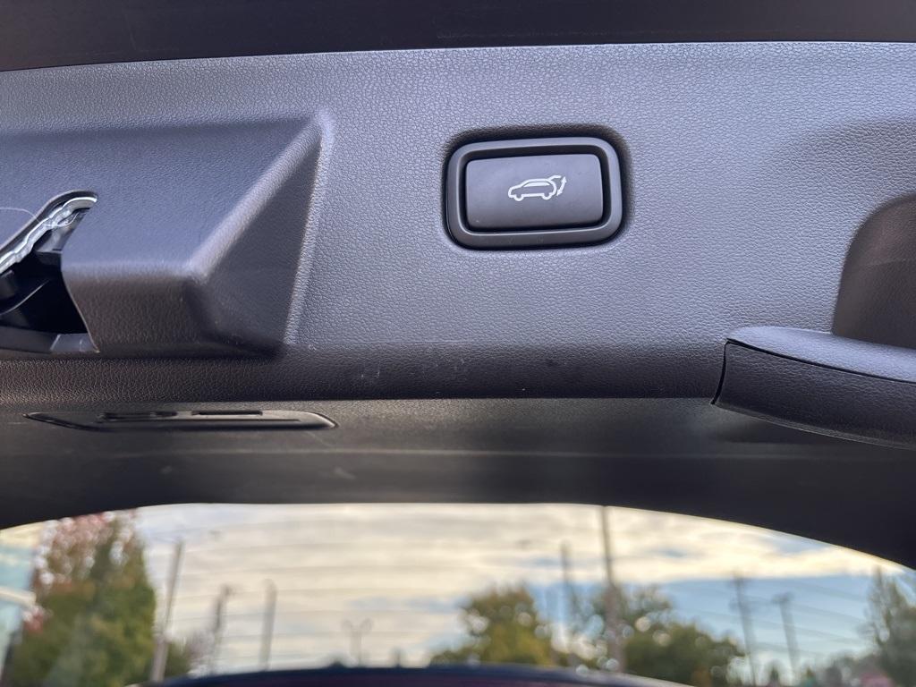 used 2025 Hyundai TUCSON Hybrid car, priced at $32,333