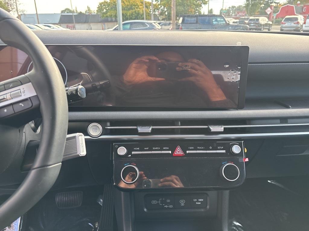 used 2025 Hyundai TUCSON Hybrid car, priced at $32,333