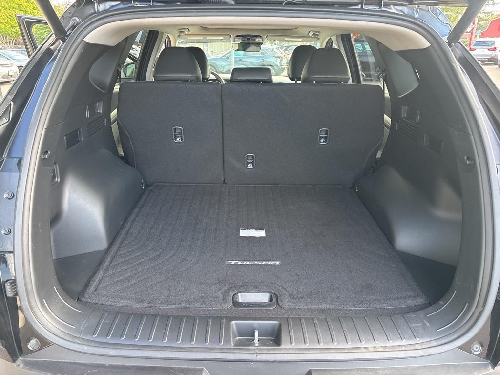 used 2025 Hyundai TUCSON Hybrid car, priced at $32,333