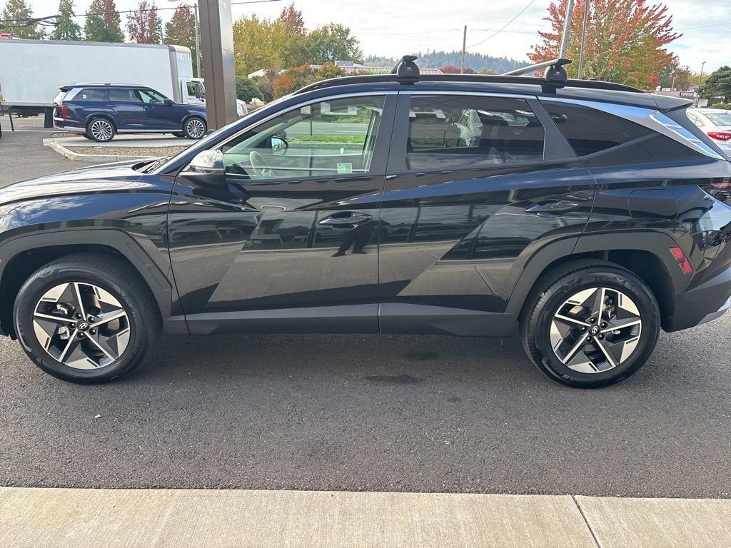 used 2025 Hyundai TUCSON Hybrid car, priced at $32,333
