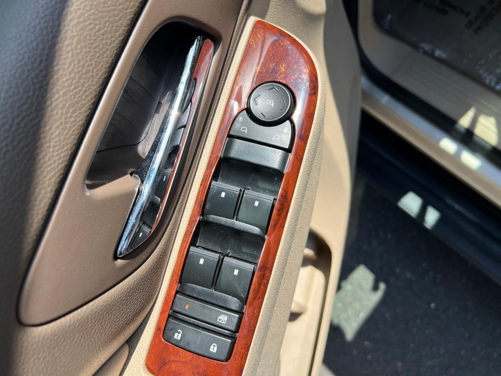 used 2012 GMC Yukon car, priced at $11,950