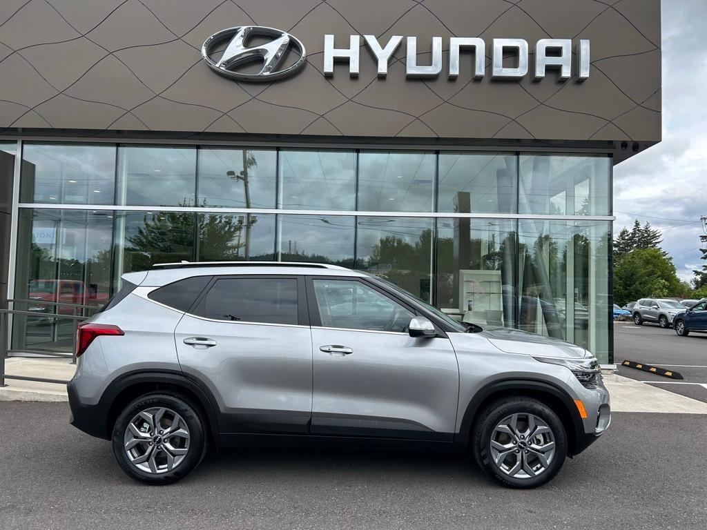 used 2024 Kia Seltos car, priced at $24,322