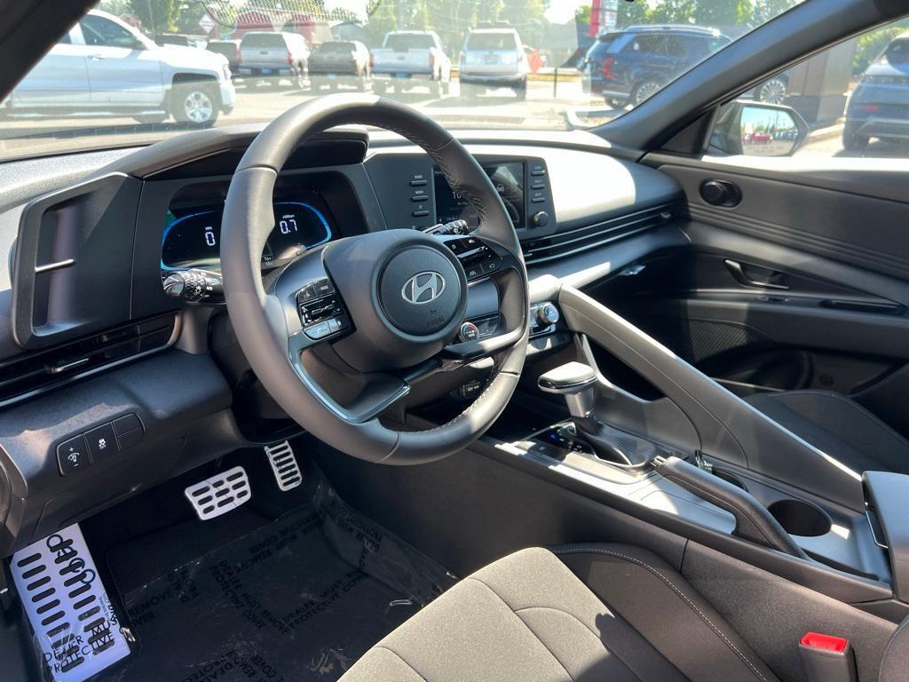 new 2025 Hyundai Elantra car, priced at $25,905
