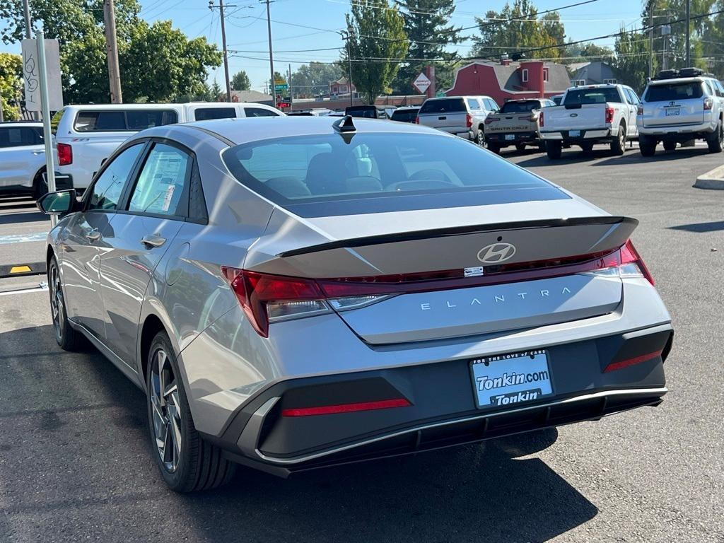 new 2025 Hyundai Elantra car, priced at $25,905
