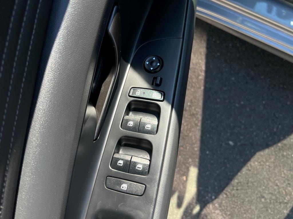 new 2025 Hyundai Elantra car, priced at $25,905