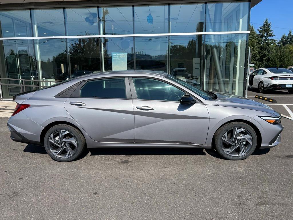 new 2025 Hyundai Elantra car, priced at $25,905