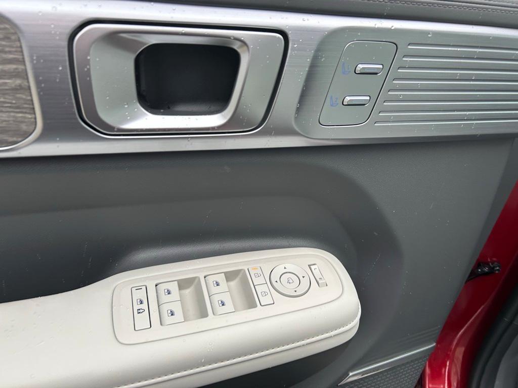 new 2025 Hyundai SANTA FE HEV car, priced at $49,625