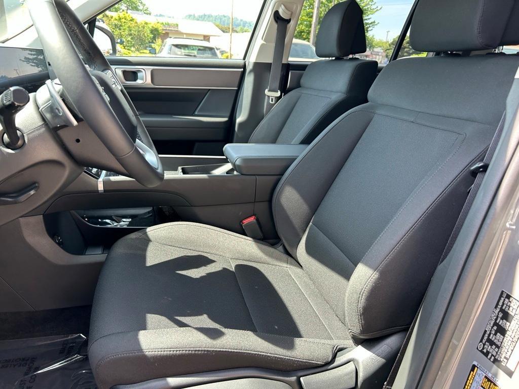 new 2025 Hyundai Santa Fe car, priced at $32,030