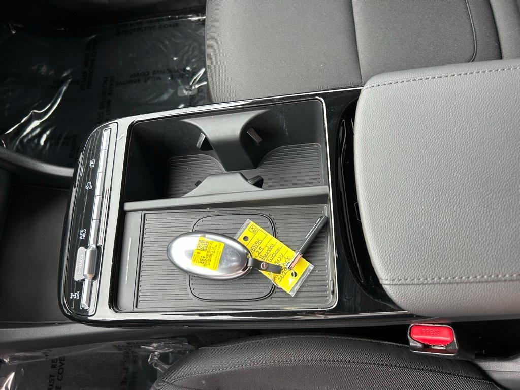 used 2025 Hyundai TUCSON Hybrid car, priced at $30,998