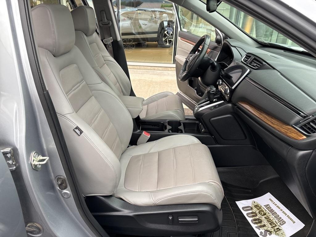 used 2020 Honda CR-V car, priced at $26,200