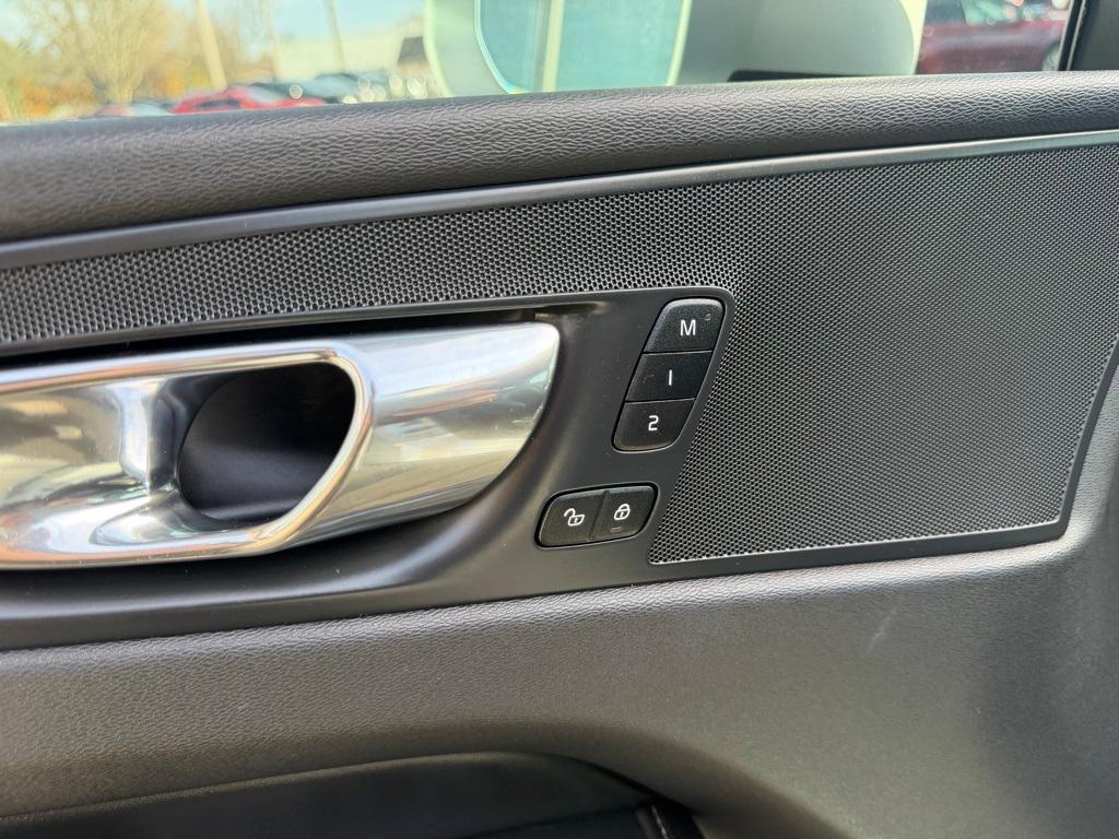 used 2018 Volvo XC60 car, priced at $24,998
