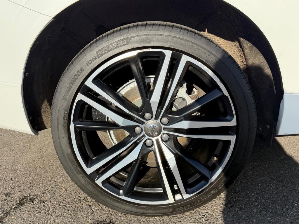 used 2018 Volvo XC60 car, priced at $24,998