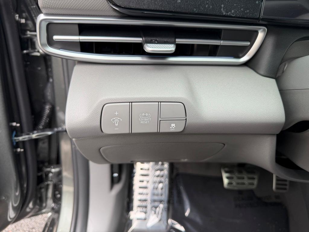 new 2026 Hyundai ELANTRA HEV car, priced at $29,552