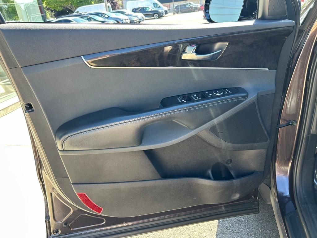 used 2018 Kia Sorento car, priced at $15,996