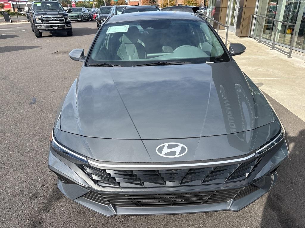 new 2025 Hyundai ELANTRA HEV car, priced at $25,165
