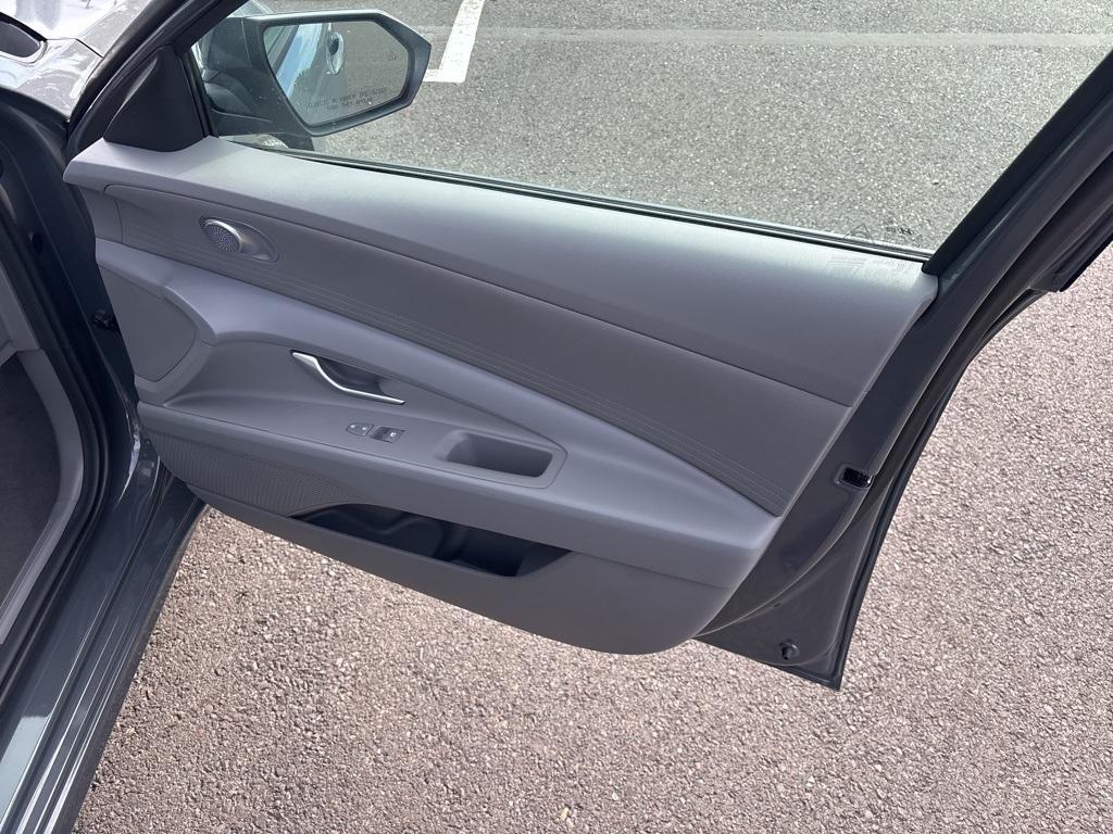 new 2025 Hyundai ELANTRA HEV car, priced at $25,165
