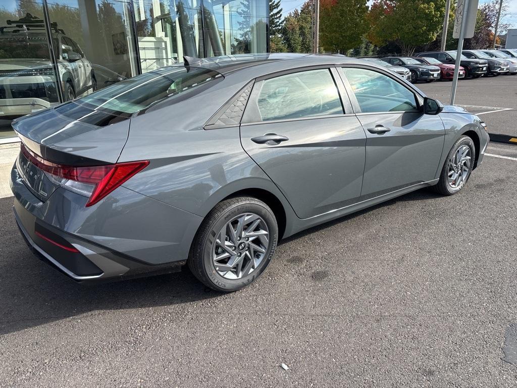 new 2025 Hyundai ELANTRA HEV car, priced at $25,165