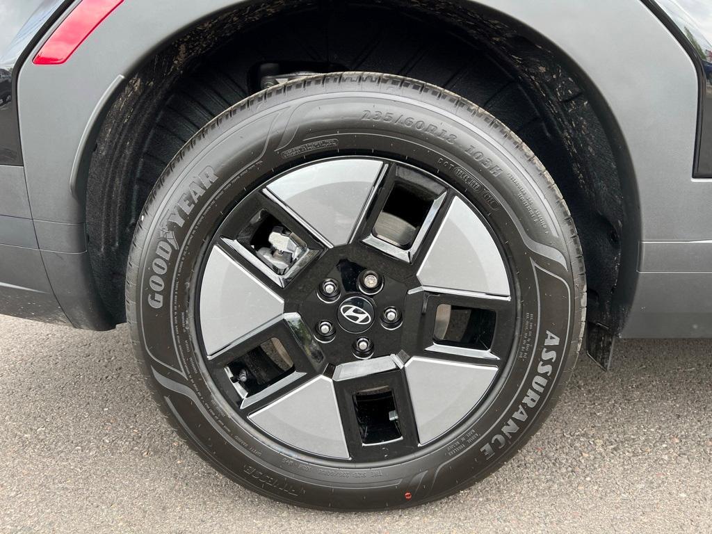 new 2025 Hyundai SANTA FE HEV car, priced at $39,934